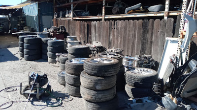 Discount Auto Used Parts (Dismantlers) JunkYard in Stockton (CA) - photo 2