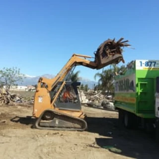 1877-Gogojunk JunkYard in Torrance (CA) - photo 3