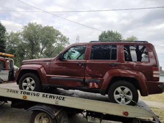 D & R Enterprise JunkYard in Grand Rapids (MI) - photo 2