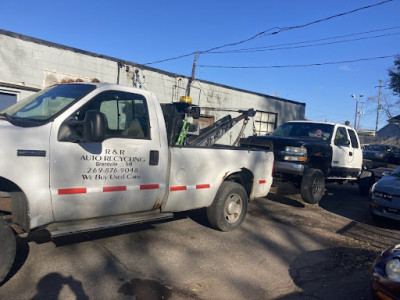 R & R Auto Recycling JunkYard in Farmington Hills (MI) - photo 3