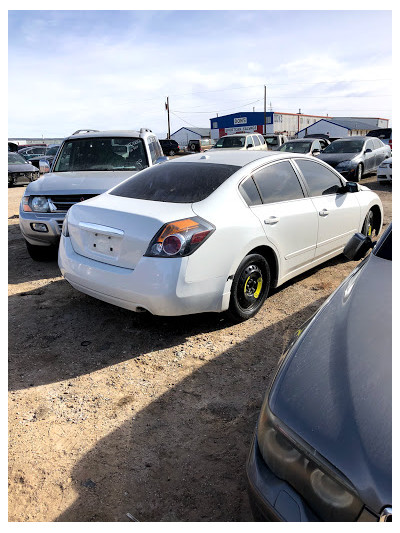 Don's Sportcar Salvage JunkYard in Pueblo (CO) - photo 3