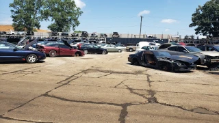 City Auto Wreckers JunkYard in Aurora (IL) - photo 4