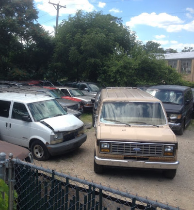 Curtis Towing & Salvage Inc JunkYard in Aurora (IL) - photo 2