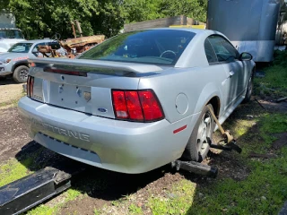 Quick Auto Recycling JunkYard in Elgin (IL) - photo 3