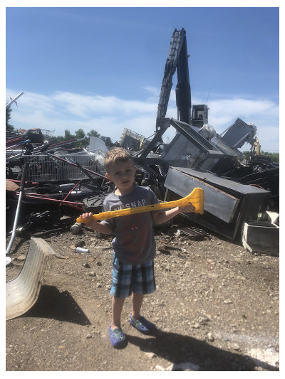 Area Salvage and Recycling JunkYard in Rockford (IL) - photo 2