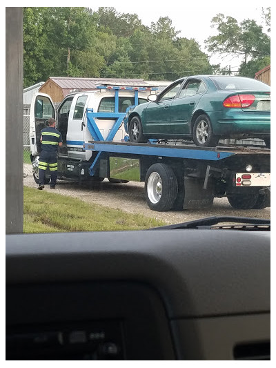 Dugas Trading Post Wrecker Service JunkYard in Denham Springs (LA) - photo 2