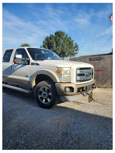 Denise's Wrecker Service JunkYard in Lafayette (LA) - photo 4