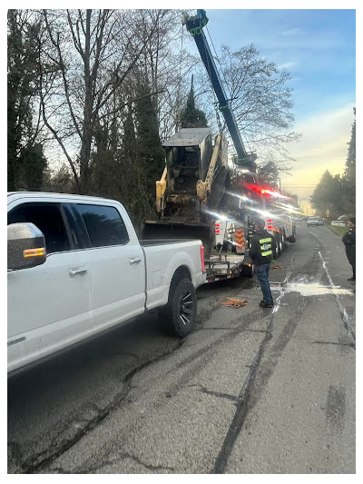 Gene Meyer's Towing JunkYard in Renton (WA) - photo 1