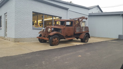 Route 117 Used Auto Parts JunkYard in South Lancaster (MA) - photo 3