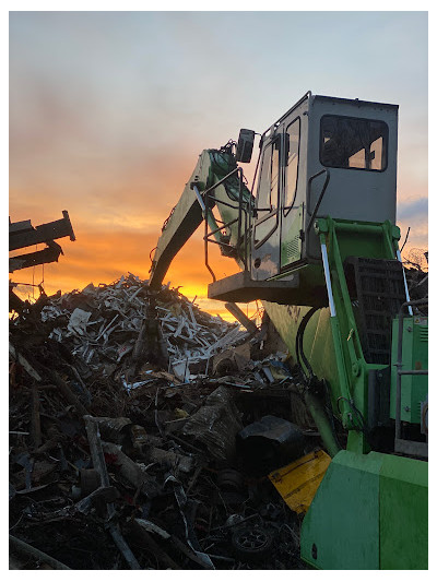 Chet's Wrecking JunkYard in Springfield (MA) - photo 3