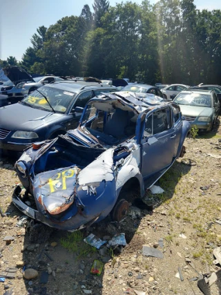 Henry's Auto Parts, LLC JunkYard in Blackstone Township (MA) - photo 3