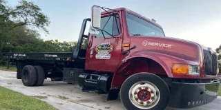 R&H Towing JunkYard in Clearwater (FL) - photo 1