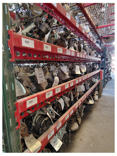 Select Auto Parts JunkYard in Clearwater (FL) - photo 1