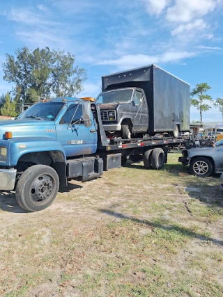 Cash for all junk cars and trucks inc JunkYard in Clearwater (FL) - photo 2