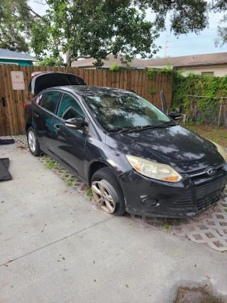 CASH FOR CARS JunkYard in Clearwater (FL) - photo 3