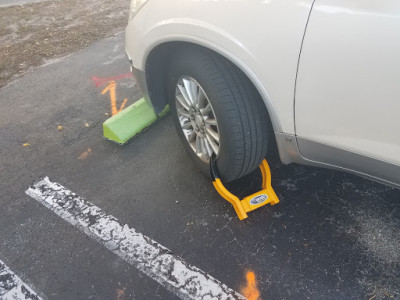 Emergency Towing, and Car Booting Service .20 mins away. Call your be happy you did. JunkYard in Parkland (FL) - photo 2