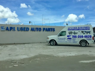 A.P.I USED AUTO PARTS JunkYard in Miami Gardens (FL) - photo 2