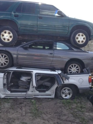 HIGH QUALITY AUTO SALES ( Used Auto Parts ) JunkYard in Orlando (FL) - photo 2