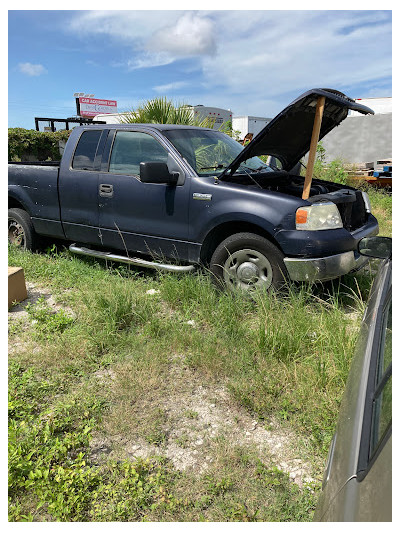 Car Buyer Junk Car Buyer Port Saint Lucie JunkYard in Port St. Lucie (FL) - photo 1