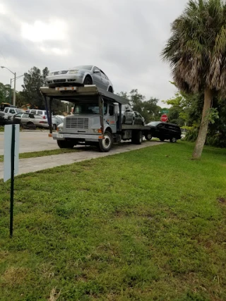 A-1 Willie's Car Care @ Towing @ We buy junks cars JunkYard in Fort Pierce (FL) - photo 4