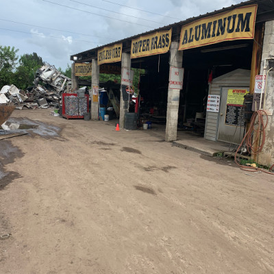 Guaranteed Auto & Truck Parts JunkYard in Okeechobee (FL) - photo 4