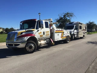 KW Wrecker Service JunkYard in Stuart (FL) - photo 4