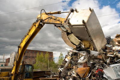 Second Street Iron & Metal Co., Inc. JunkYard in Everett (MA) - photo 2