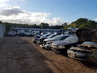 Classic Used Auto Parts JunkYard in West Haven (CT) - photo 2