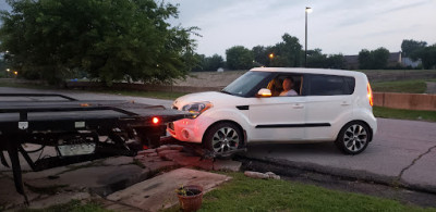 Bolts Wrecker Service JunkYard in Tulsa (OK) - photo 4