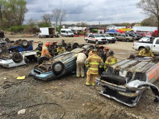 Hix Wrecker Service JunkYard in Indianapolis (IN) - photo 4