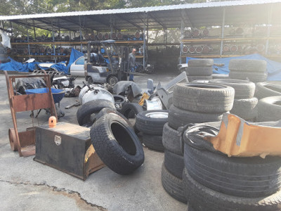 Josea's Salvage Yard JunkYard in Durham (NC) - photo 1