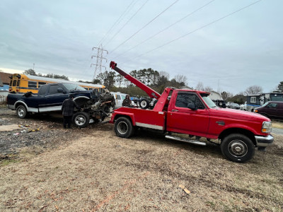 Foss Recycling JunkYard in Durham (NC) - photo 2