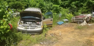 Hamlett Auto Repair And Salvage JunkYard in Haw River (NC) - photo 4