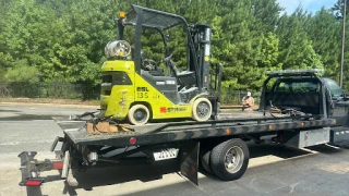 Dunn's Emergency Wrecker Services JunkYard in Raleigh (NC) - photo 2