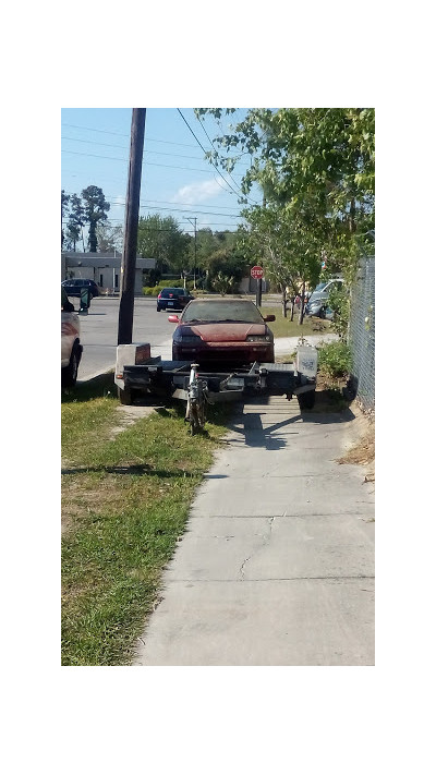 Earl's Wrecker Services Inc JunkYard in Wilmington (NC) - photo 2