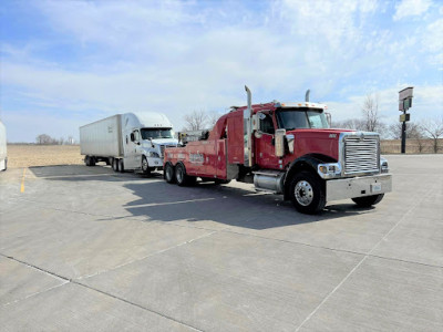 J C's Towing JunkYard in Marion (IA) - photo 1