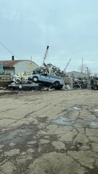 Rich Metals Co JunkYard in Davenport (IA) - photo 2