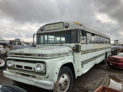 Hook-N-Book Recycling JunkYard in Tucson (AZ) - photo 3