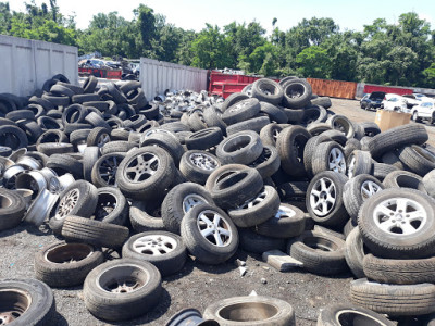 Crazy Ray's Auto Parts JunkYard in Baltimore (MD) - photo 2