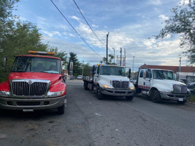 D.C Towing and Junk Cars JunkYard in Baltimore (MD) - photo 1