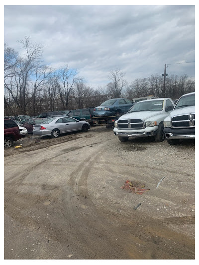 D.C Towing and Junk Cars JunkYard in Baltimore (MD) - photo 4