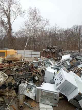 Advantage Metals Recycling JunkYard in Columbia (MO) - photo 4