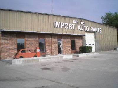 Rich Industries Import Auto Parts JunkYard in Kansas City (MO) - photo 1