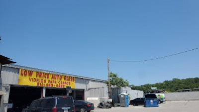 Low Price Auto Glass JunkYard in Kansas City (MO) - photo 1