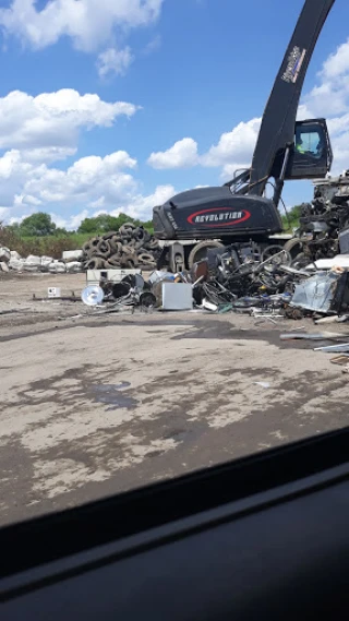 ABC Auto Salvage JunkYard in Kansas City (KS) - photo 3