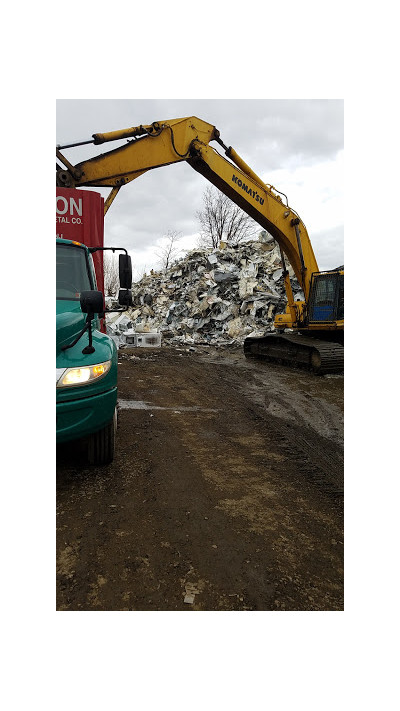 Clyde Auto Recycling JunkYard in South Amboy (NJ) - photo 4