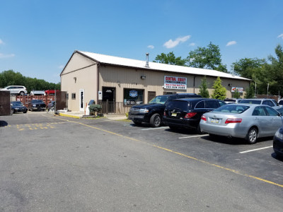 Central Jersey Auto Salvage JunkYard in Lakewood Township (NJ) - photo 4