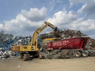 Beacon Scrap Iron and Metal Company JunkYard in South Amboy (NJ) - photo 2