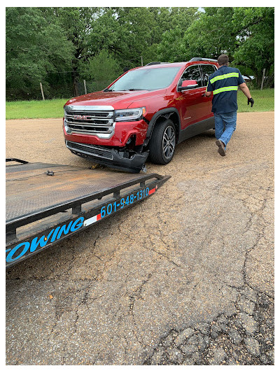 Ward's Wrecker Service Inc. JunkYard in Jackson (MS) - photo 4