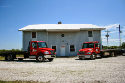 Allied Towing JunkYard in Olathe (KS) - photo 1